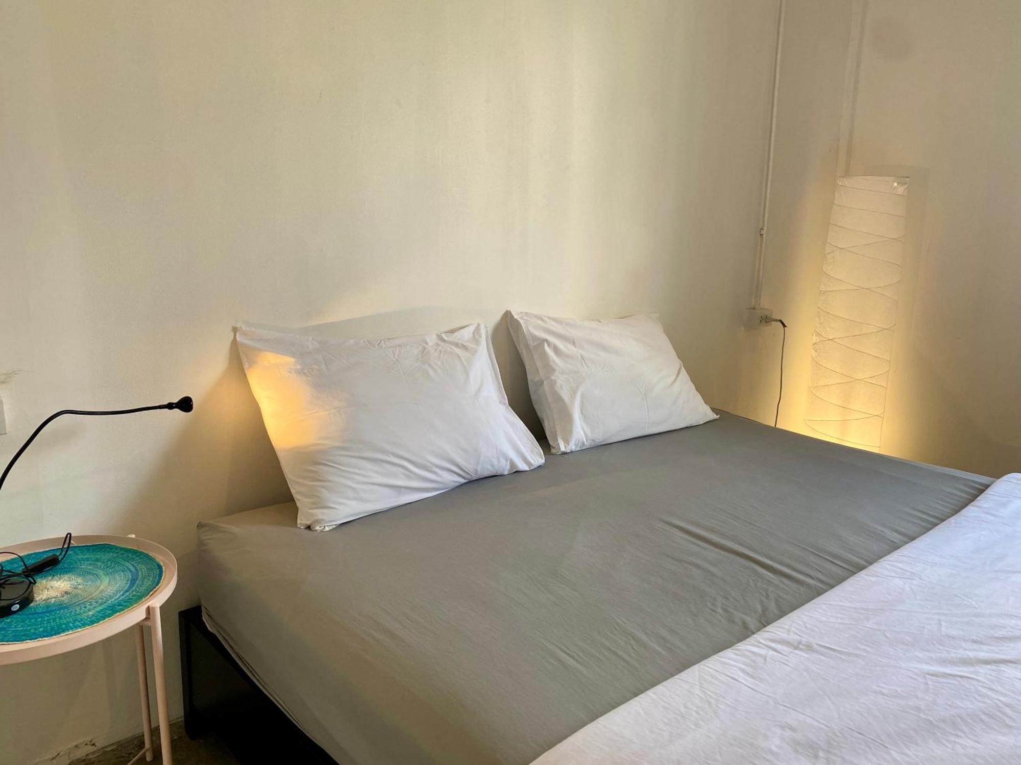 Nokhook House Hostel Trang Exterior photo